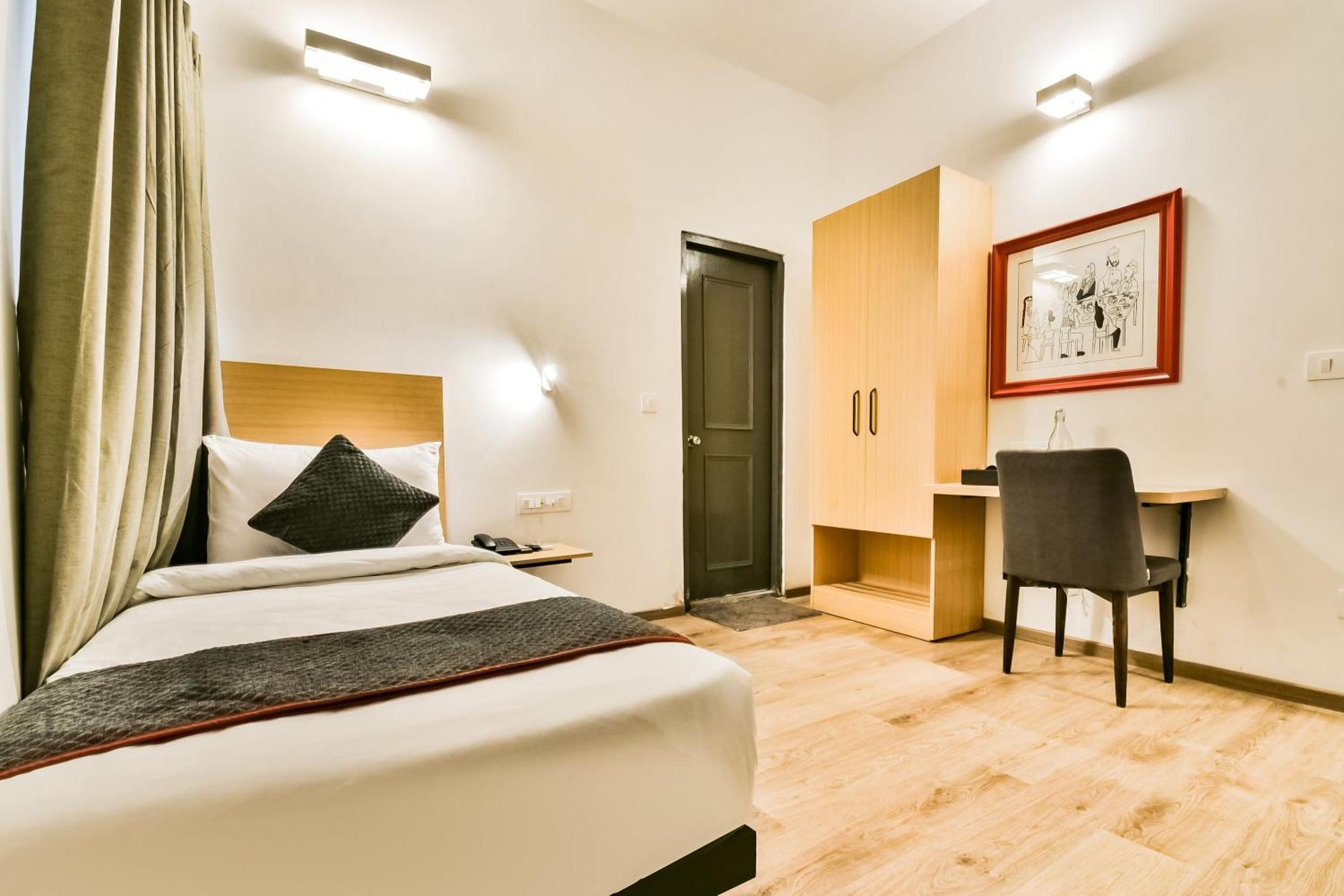 Super Townhouse Menka Hotel Patna  Exterior photo